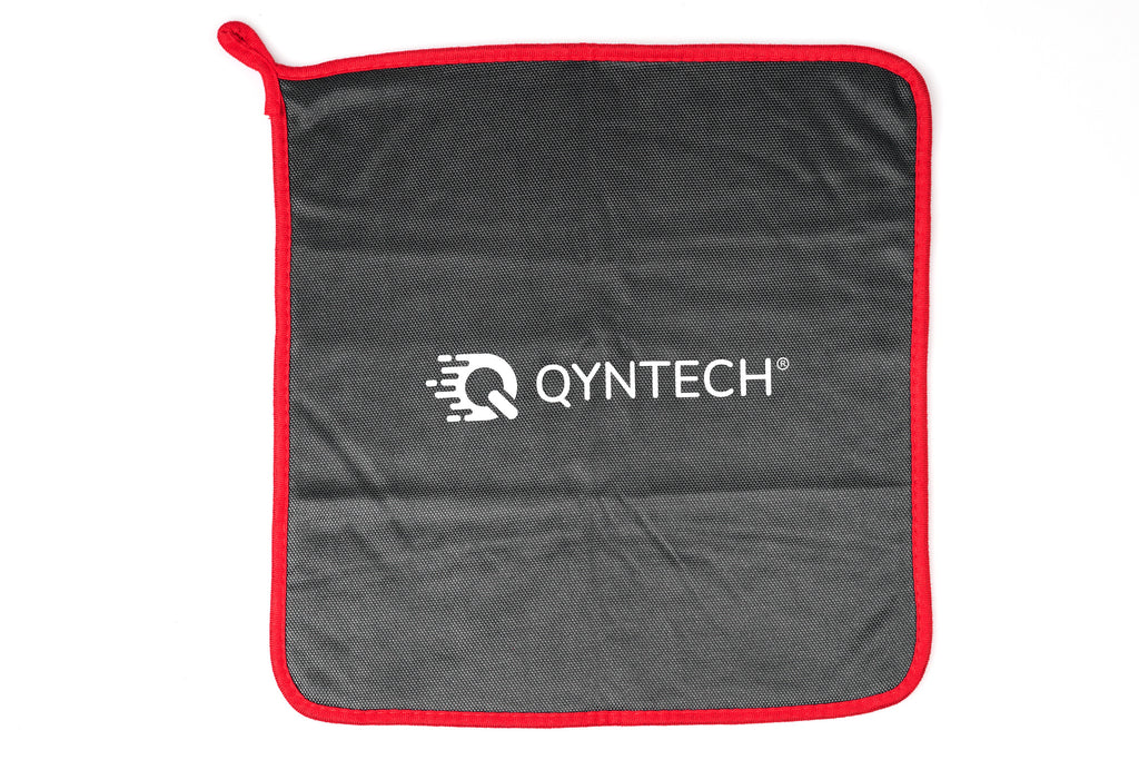 Prosop din Microfibra QYNTECH® – Laveta pentru Curatare si Polish Auto
